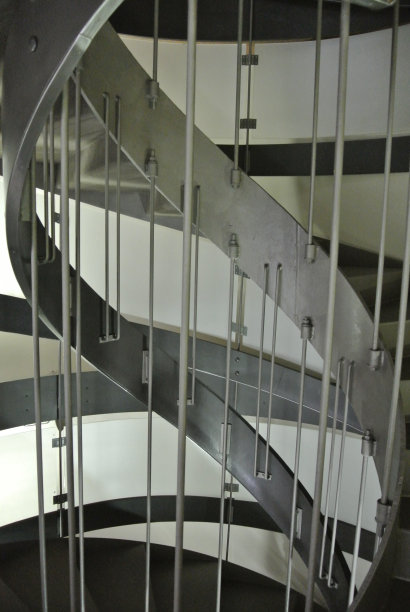 不锈钢螺旋楼梯图片下载