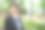 穿着制服微笑的学生素材图片