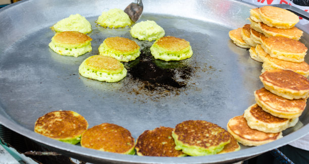 油炸亚洲沙漠图片下载