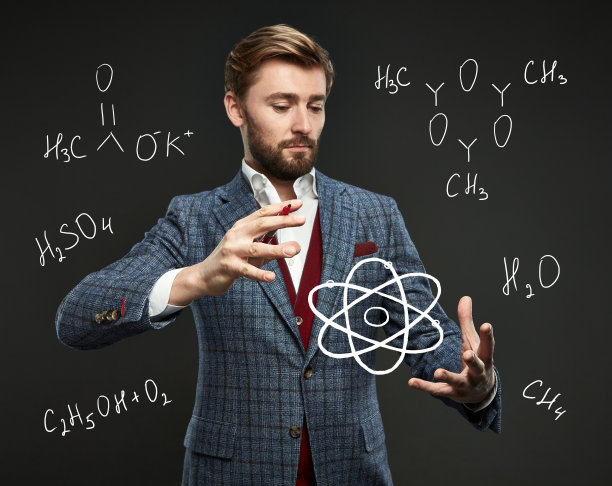 一个穿西装的男人。一组带有信息图表元素的照片。图片下载