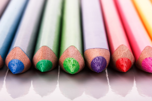 彩色铅笔图片下载