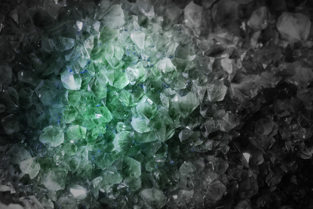 水晶石宏观矿物图片下载