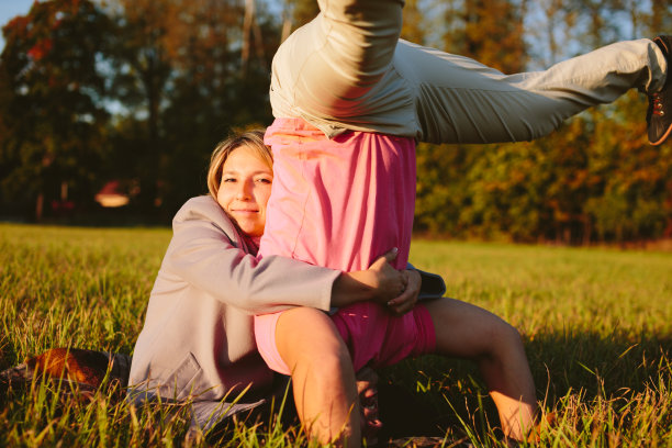 夫妇在鬼混图片下载