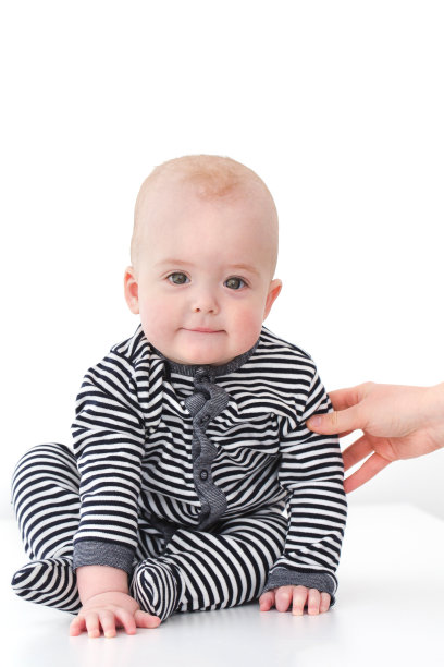 心烦意乱的孩子肖像图片下载