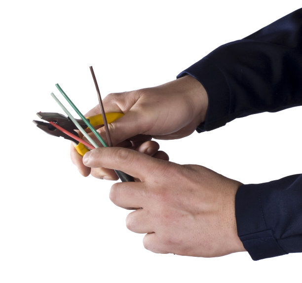 剥线工人手中图片下载