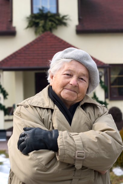 老人和她的房子图片下载