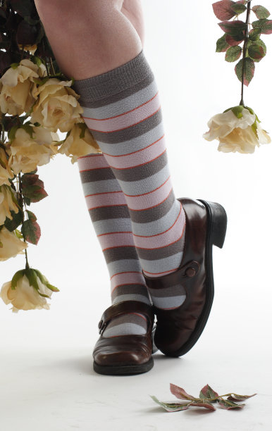 花的女孩图片下载