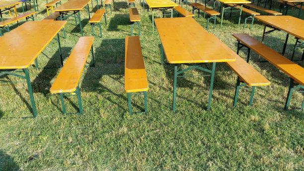 节日和集市用的长椅图片下载