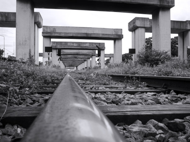 放弃铁路建设图片下载