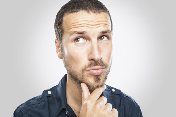 肖像帅气，年轻有思想图片下载