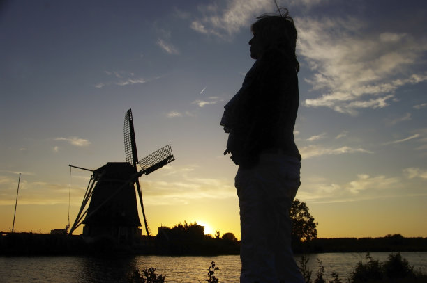 女人的轮廓图片下载