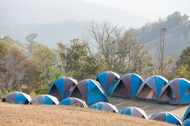 露营帐篷的自然背景图片下载