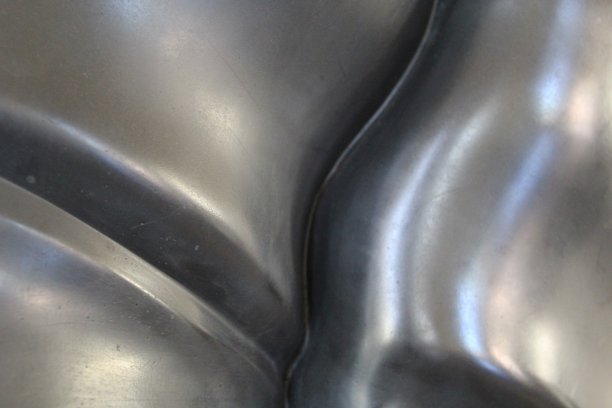 一个雕像的特写。图片下载