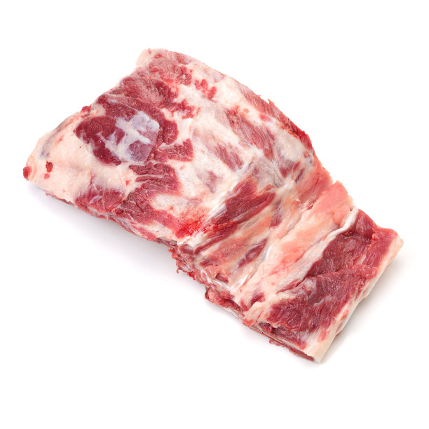 生猪肋排孤立在白色背景上图片下载