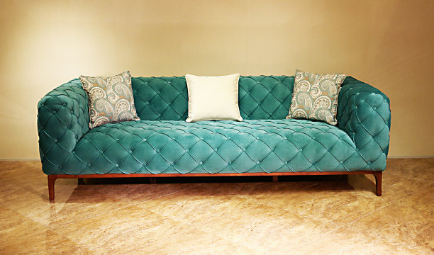 棕色背景沙发图片下载