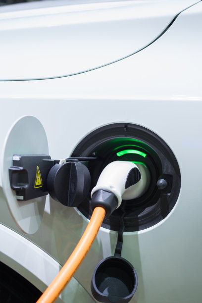 为电动汽车充电的电缆电源图片下载