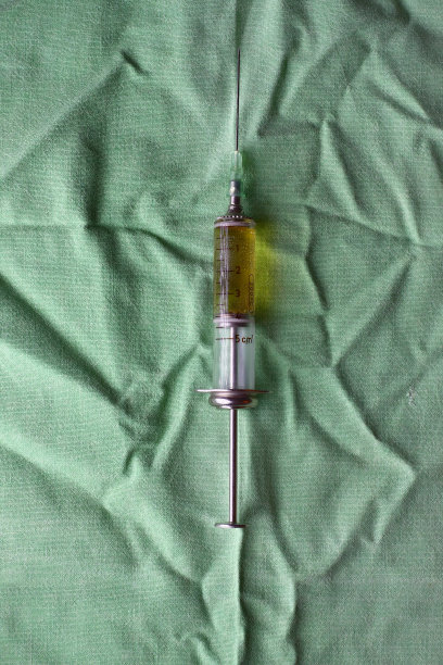 复古玻璃注射器图片下载