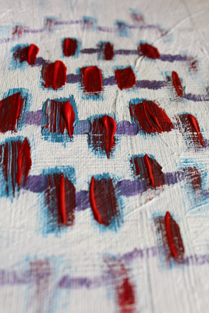 红色在白色的背景丙烯画。图片下载