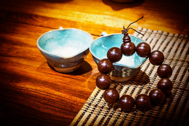 茶与珠子图片下载