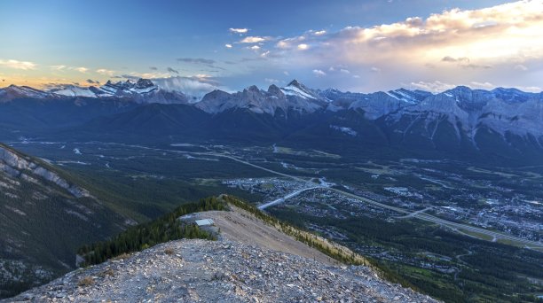 弓河谷全景图片下载