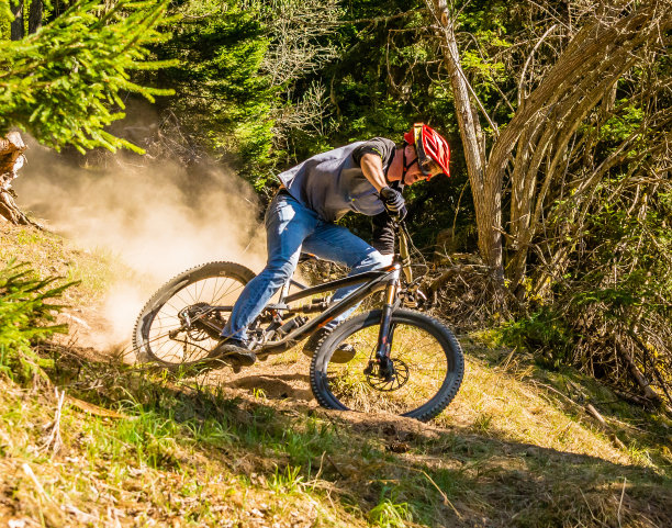 山地车照片素材ID：158382724