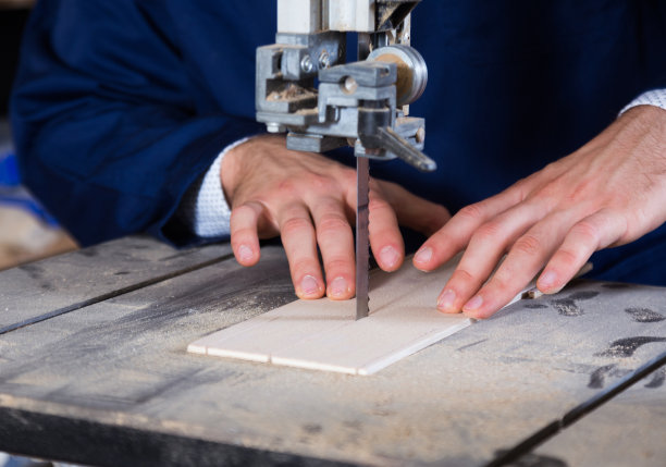 使用带锯图片下载