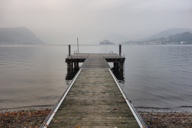 奥尔塔湖码头图片下载