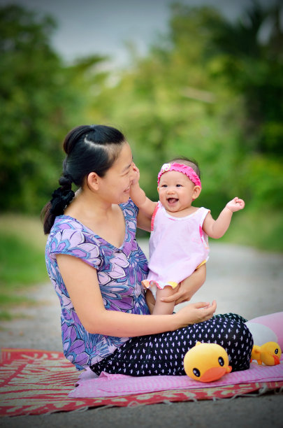 祝妈妈宝宝快乐图片下载