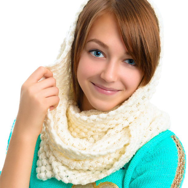 一个微笑着的美丽年轻女孩的肖像。图片下载