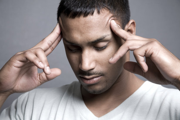 西班牙裔男性图片下载