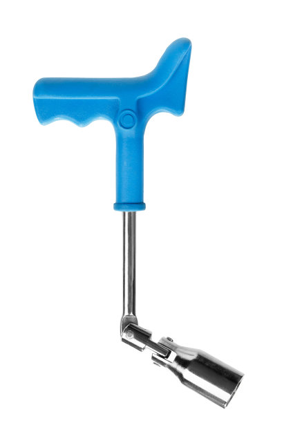 火花塞键隔离在白色图片下载