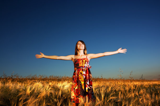 女孩在现场图片下载