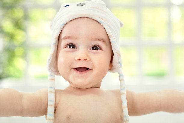 微笑的孩子图片下载