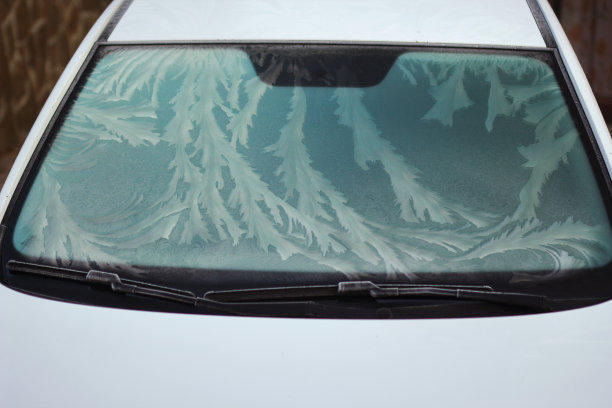 挡风玻璃上的神秘霜图片下载