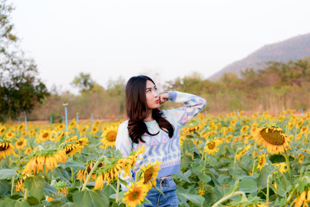 美丽的女孩图片下载