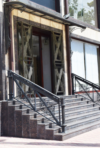 有梯子的大楼入口图片下载