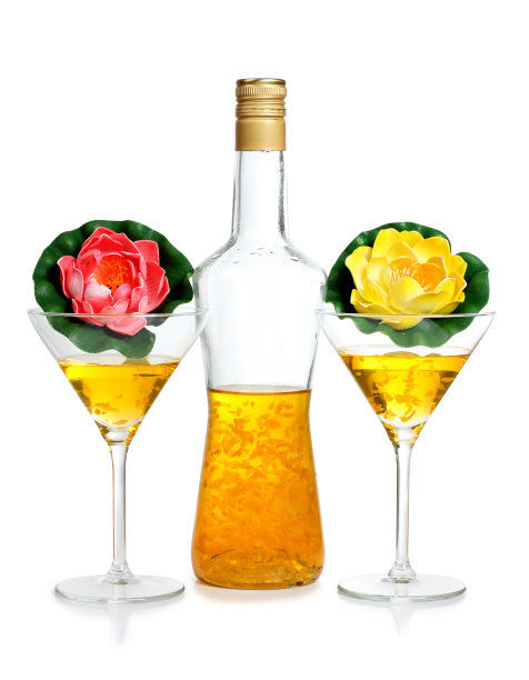 马提尼瓶和花图片下载
