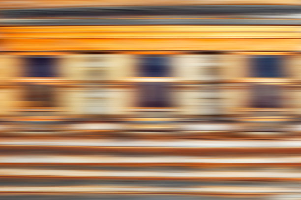 基于模糊建筑图像的迷幻背景图片下载