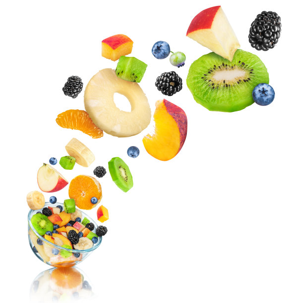 新鲜水果沙拉在玻璃碗与反射图片下载