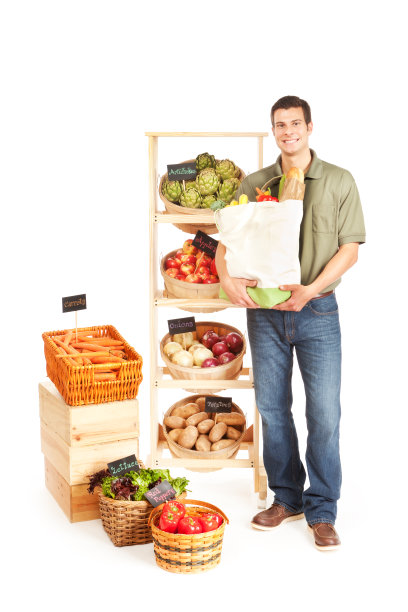 男人杂货店顾客在商店展示白色图片下载