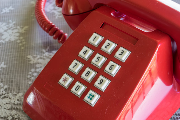 旧的红色电话图片下载