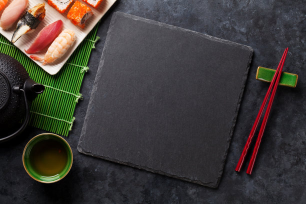 一套寿司，寿司和绿茶图片下载