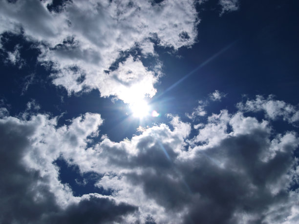 在天空中图片下载