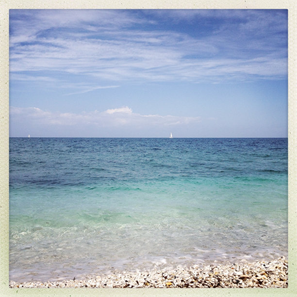 纯净的海水图片下载