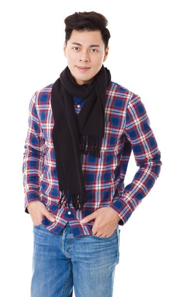 微笑和自信的亚洲年轻人图片下载