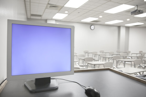 教室里的电脑图片下载