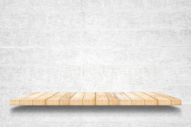 空的木质架子和混凝土墙背景。产品展示。图片下载