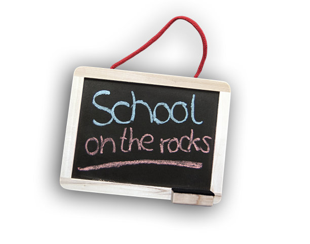 黑板上写着“岩石上的学校”图片下载