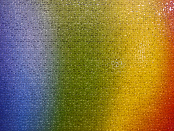 一个完成的彩虹颜色谜题图片下载