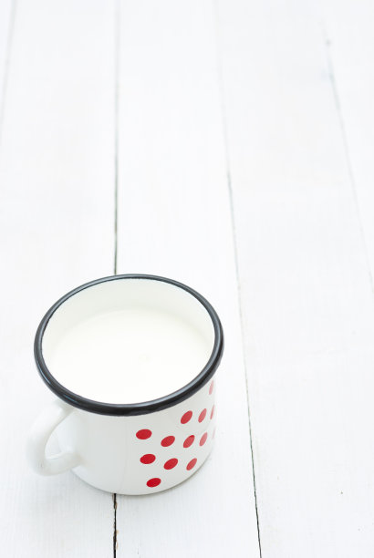 牛奶杯图片下载